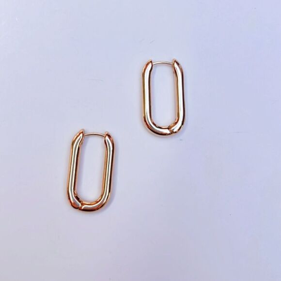 Minimalist hoop earrings A110 - Picture 3 of 4